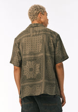 Buffalo David Bitton Sandro Men’s Printed Short Sleeve Camp Shirt COLOR Army Green
