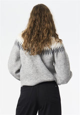 Kindra Women's Fair Isle Crew Neck Knit Sweater color LT HR GREY