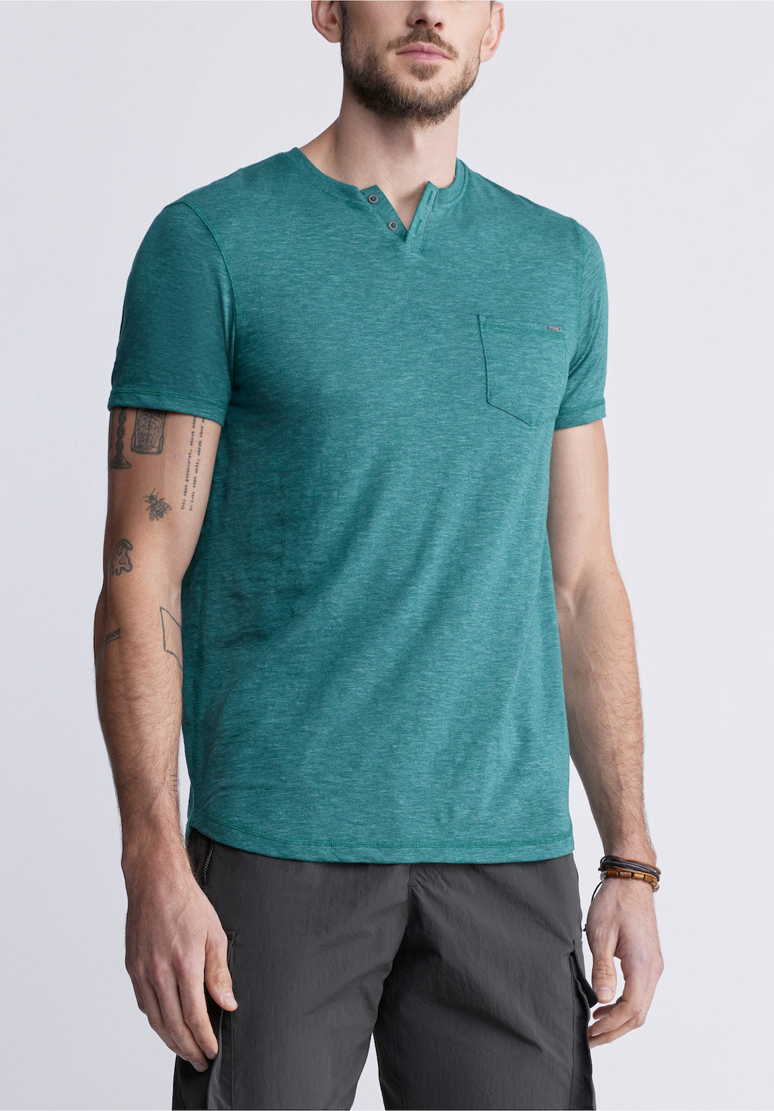 Kadyo Men's Pocket Henley Top in Aventurine Green Buffalo Jeans