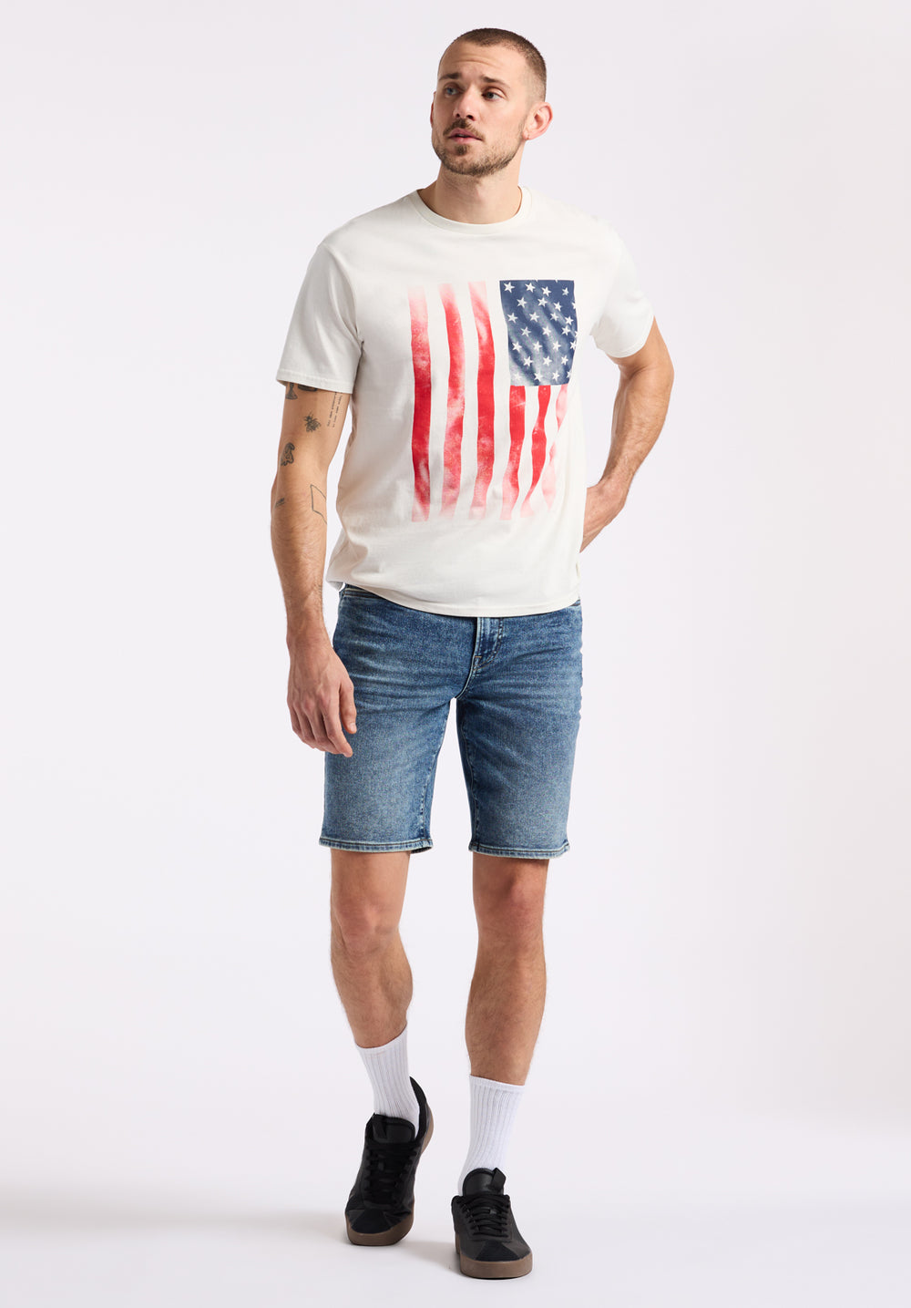 Tusaf Men's American Flag Print Graphic Tee, Milk – Buffalo Jeans
