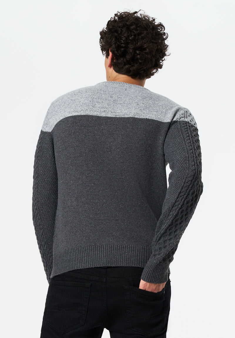 Wintor Men's Relaxed Colorblock Cable Knit Sweater color HEATHER GREY