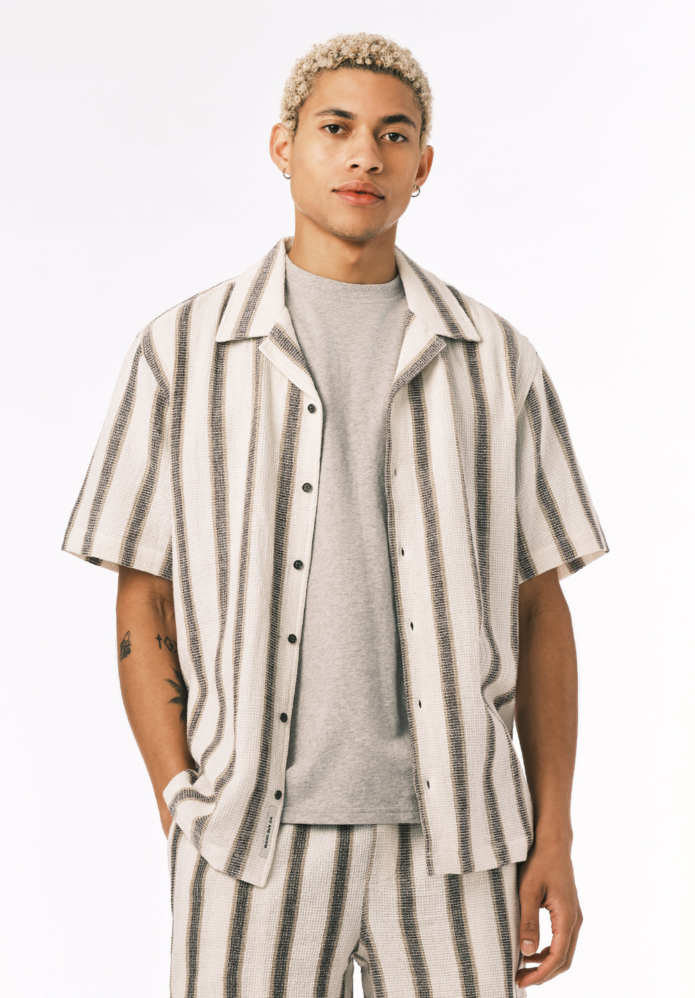 Soriel Men's Short Sleeve Striped Shirt, Milk – Buffalo Jeans
