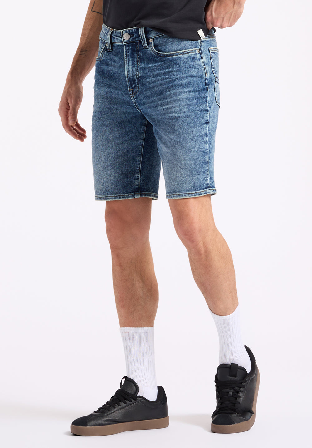 Dean Men's Relaxed Straight Freedom Flex Short, Sanded and Vintage