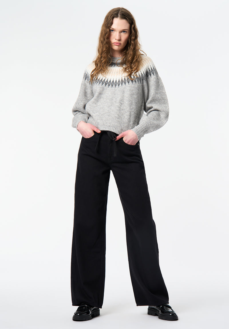 Kindra Women's Fair Isle Crew Neck Knit Sweater color LT HR GREY