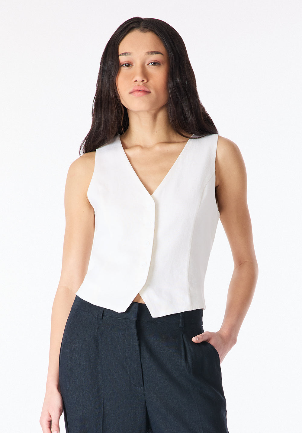 【ё BIOTOP】linen compact vest / white Coraline Women's Linen Button-Up Vest, Blanc – Buffalo Jeans